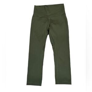 Lululemon Womens Size 4 Capri Leggings in Olive Green